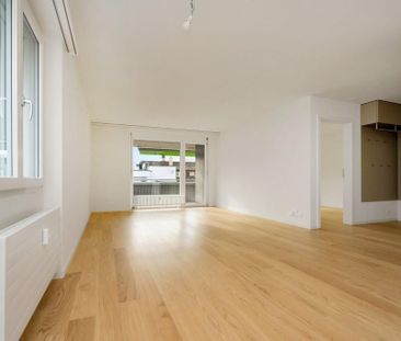 Grosszügige 2.5-Zimmer-Wohnung - Foto 2