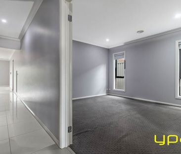 8 Scullin Street, Cranbourne East - Photo 4