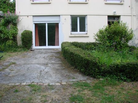 Location Appartement 1 pièce 35m² BREST 29200 - Photo 2