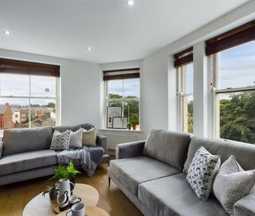 9 bedroom house to rent - Photo 1