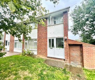 3 bedroom semi-detached house to rent - Photo 4