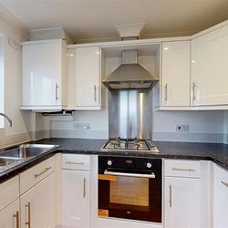 St Johns Place, St Johns Road, Swalecliffe, CT5 2SE, Kent - Photo 3