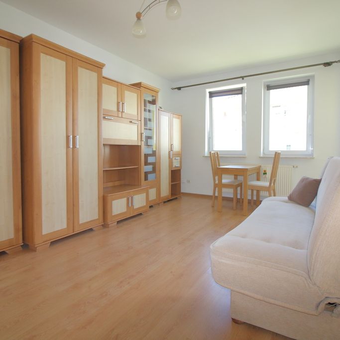 1 pokój/oddzielna kuchnia/balkon/miejsce postojowe - Photo 1