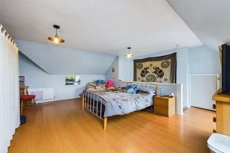 2 bedroom maisonette to rent - Photo 3