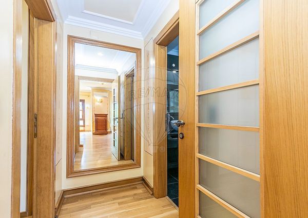 Apartamento T5 em Lisboa