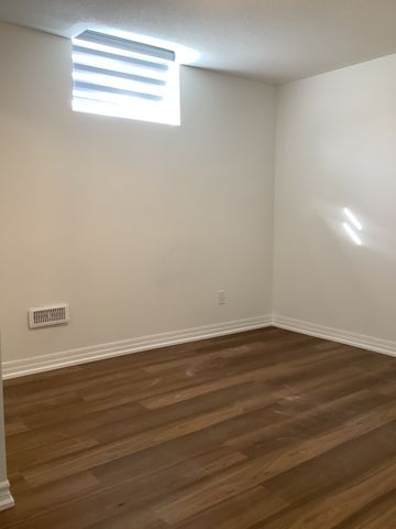 For Lease - 14 Connell Drive Unit# Basement, Georgina, Ontario - Photo 5