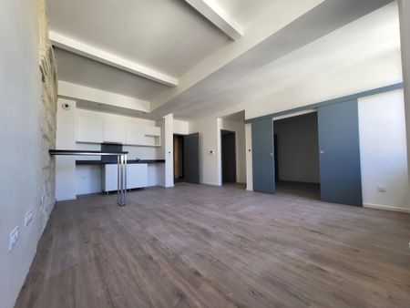 Location Appartement 2 pièces 46m² SOMMIERES 30250 - Photo 2