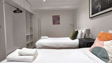 Castlebar Park - Photo 4