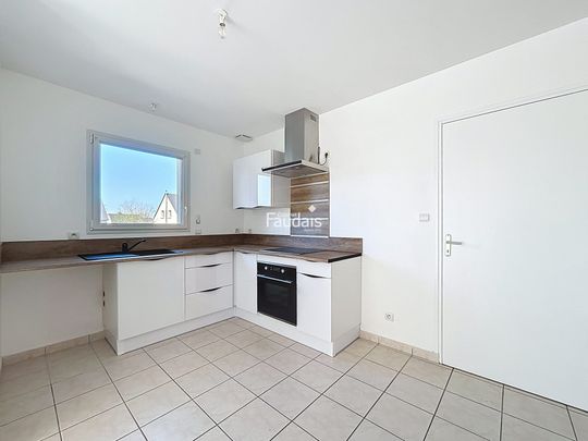 Location Maison 4 pièces 92m² CANISY 50750 - Photo 1