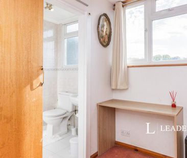 1 bedroom in a house share to rent - Photo 5