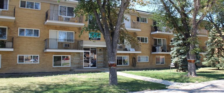 Ret 4100 | 4100 Retallack Street, Regina - Photo 1