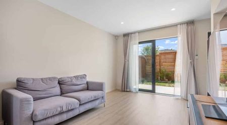 A Modern Townhouse In Totara Vale - Photo 5