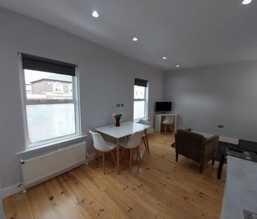 1 Bed Flat, Kings Court, NW6 - Photo 3