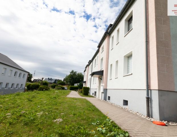 Schicke 2-Raum-Wohnung in ruhiger Waldrandlage von Bärenstein! - Photo 1