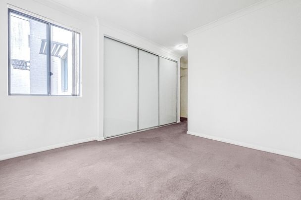 18/1-11 Lydbrook Street, Westmead. - Photo 1