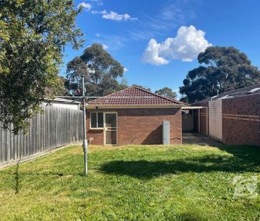 BE QUICK – THREE BEDROOM HOME IN TIMBARRA! - Photo 5