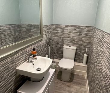 1 bed house / flat share to rent in Pippin Way - Photo 2