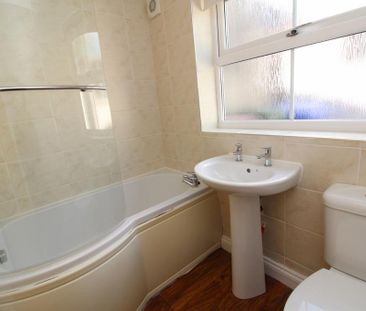 2 bedroom terraced house to rent - Photo 6