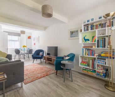 2 Bed Terraced House, Rochester Street, BN2 - Photo 3