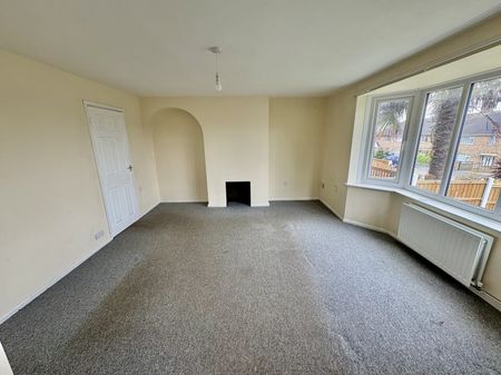 Pinewood Gardens, Clifton, Nottingham - Photo 4