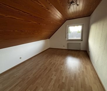 Charmante Dachgeschosswohnung mit sonniger Loggia und idealer Nähe ... - Photo 5