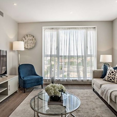 2 Bed Flat, Circus, E14 - Photo 1