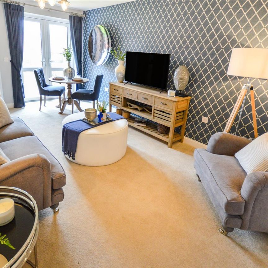 1 bedroom Flat To Let - Photo 1