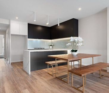 4 Bedroom House For Rent - Photo 3