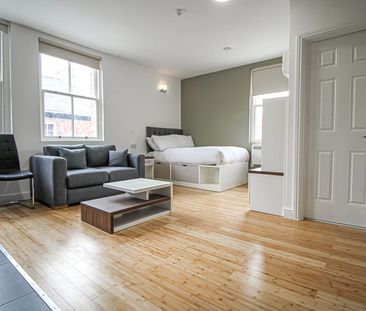 Apt 10, George House - Photo 1