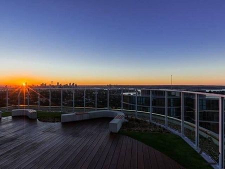 Stunning views from The Capitol in the heart of Bondi Junction - Photo 4