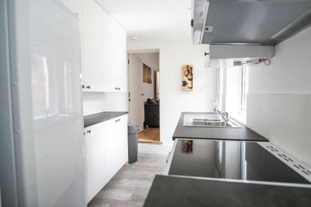 5 bedroom house to rent - Photo 2