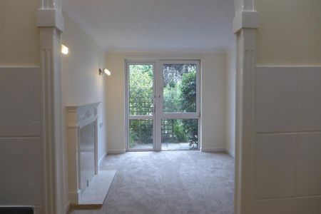 1 bedroom retirement property to rent - Photo 3