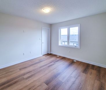 For Lease - 1364 Kaniv Street, Oakville, Ontario - Photo 3