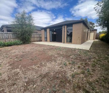 36 Faircroft Drive, Brookfield, VIC 3338 - Photo 4