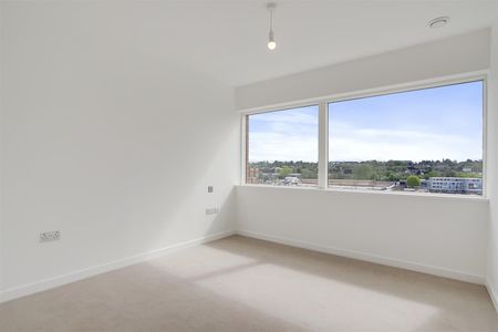 Queens Croft House, 22 Thorney Close, Colindale - Photo 3