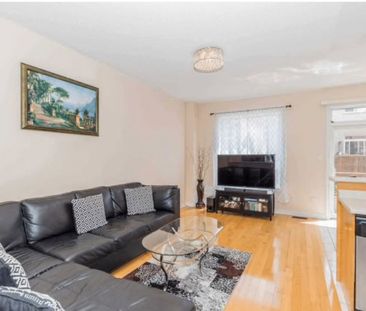 For Lease - 21 Palm Tree Road, Brampton, Ontario - Photo 5