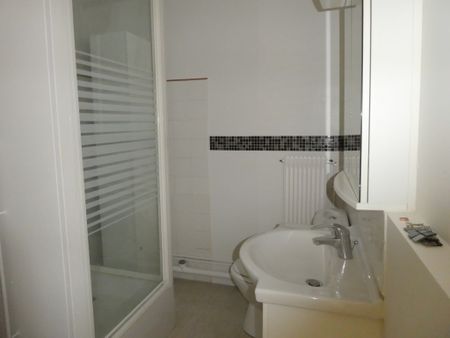 Location Appartement 2 pièces 34m² FONTAINEBLEAU 77300 - Photo 4