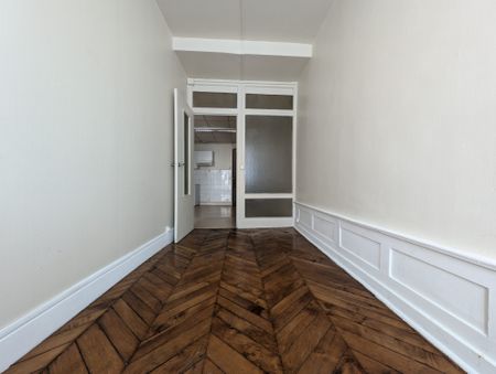 Location Appartement 3 pièces 44m² CLERMONT FERRAND 63000 - Photo 2