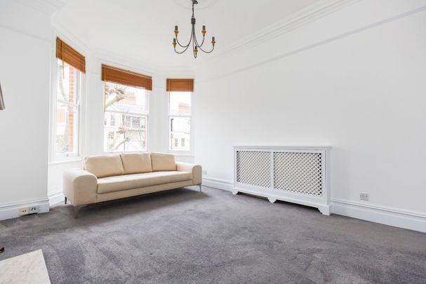 2 Bed Flat, Wymering Mansions, W9 - Photo 1