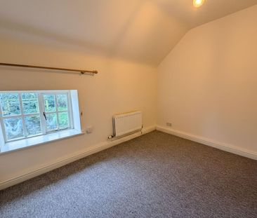 2 bedroom cottage to rent - Photo 2