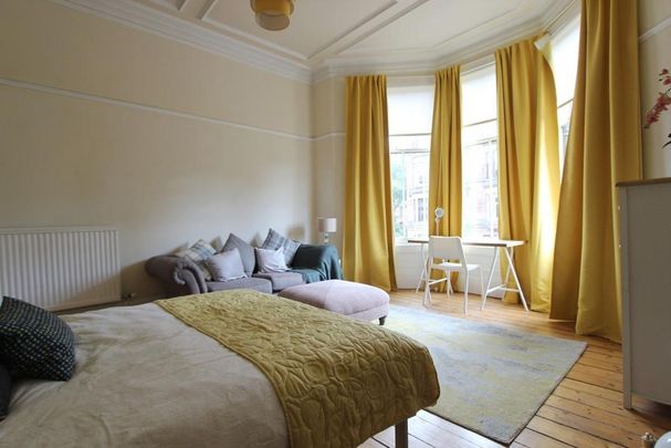 3 bedroom apartment to rent - Photo 1