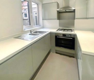 Burlington Mansions, SO15 - Photo 6