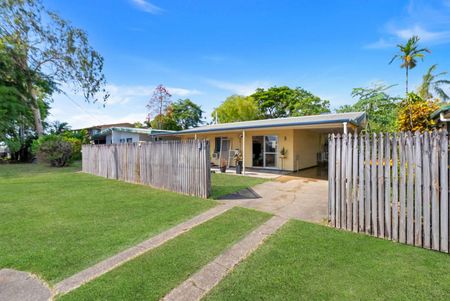 SIDE ACCESS - 5.9M X 5.9 M SHED! - Photo 4