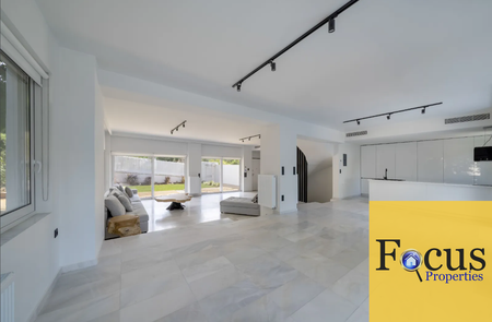 Μεζονέτα, προς ενοικίαση - 380 τ.μ. - Photo 2