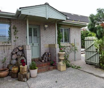 Annex To The Rear Of, Groomsport Road, - Photo 2