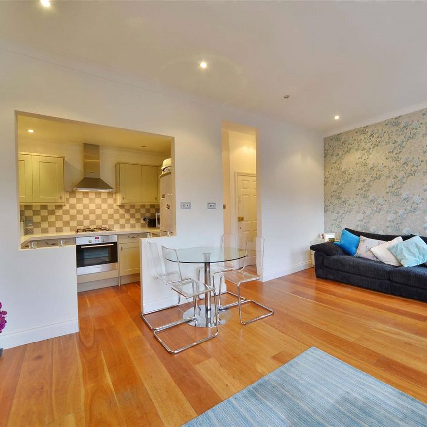Denning Road, Hampstead, London - Photo 1