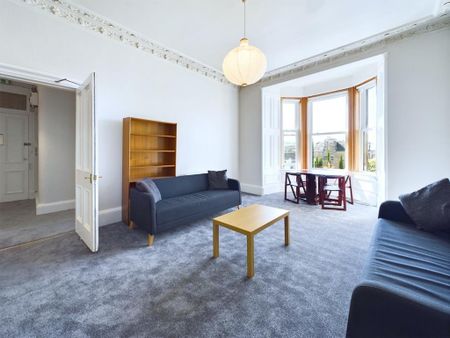 4 bedroom apartment to rent - Photo 3