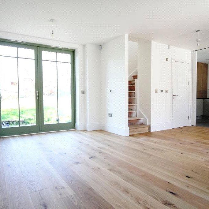 3 bedroom terraced house to rent - Photo 1
