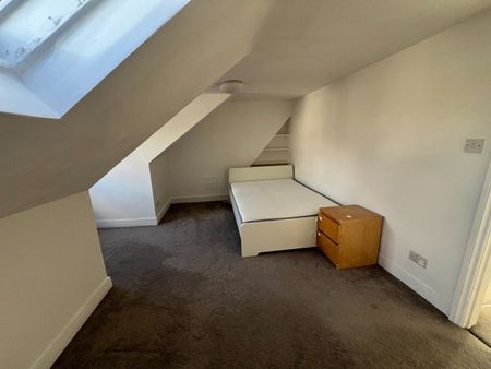 3 Bed Maisonette, Malvern Road, NW6 - Photo 3