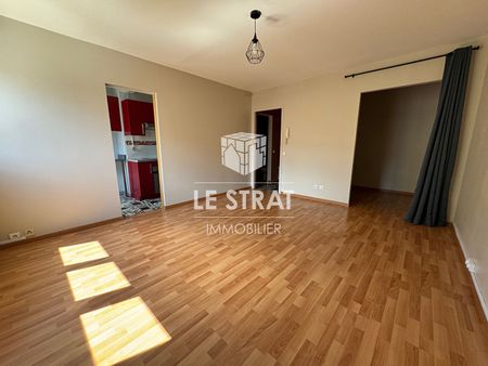 Location Appartement 1 pièce 34m² - Photo 2